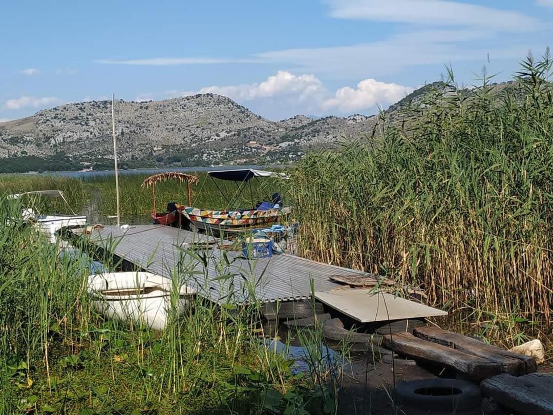 Holiday Home Haustor With Skadar Lake View Podgorica Eksteriør bilde